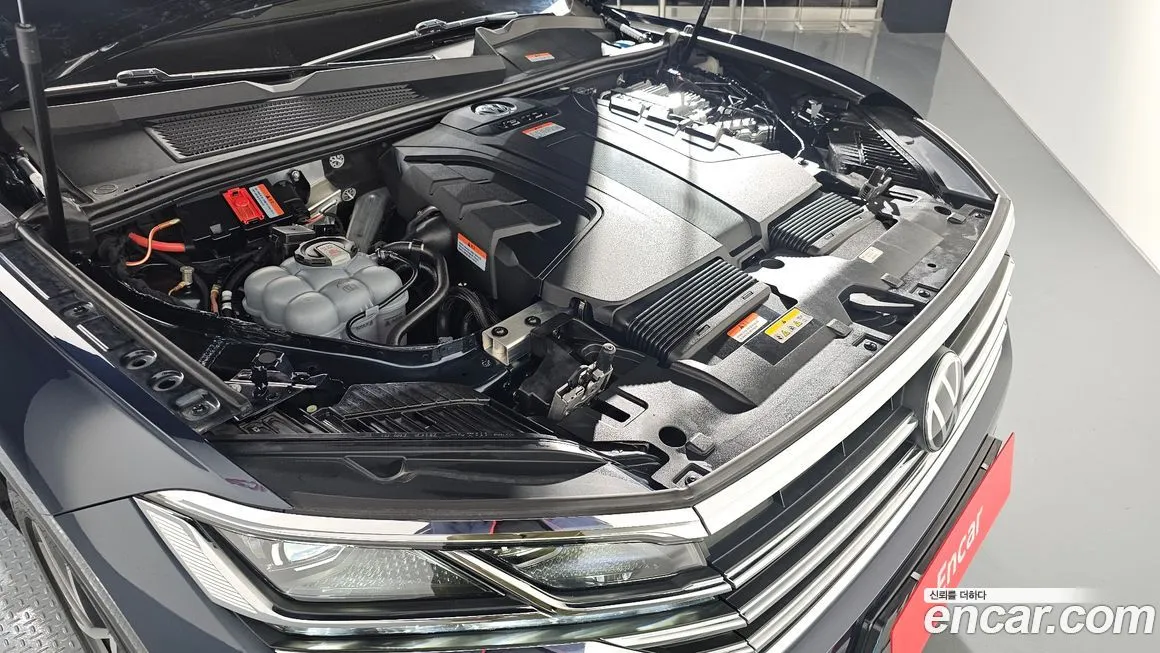 Volkswagen Touareg 2023 из KR, фото 6