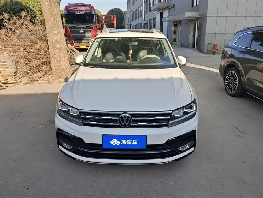 Volkswagen Tiguan L 2021 из CN, фото 2
