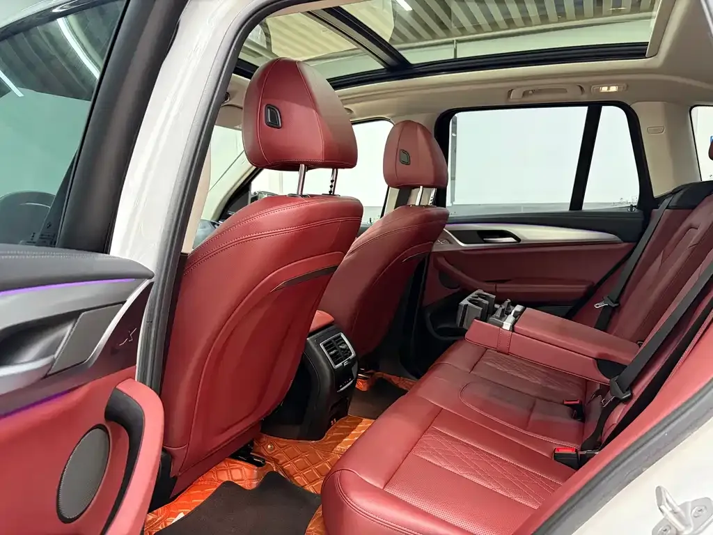 BMW iX3 2024 из CN, фото 7
