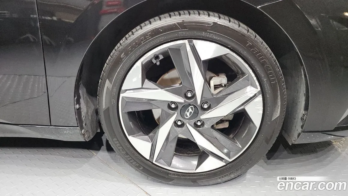 Hyundai AVANTE — фото 6