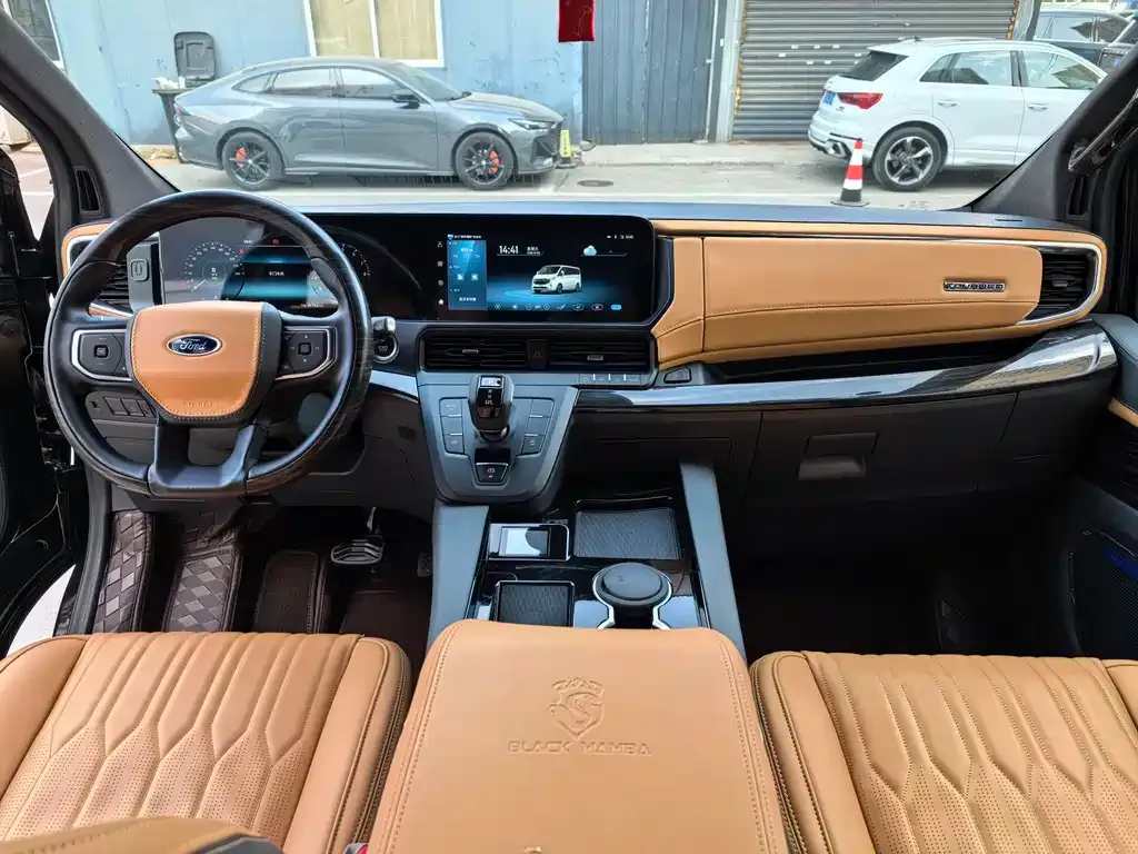 Ford Tourneo 2024 из CN, фото 6