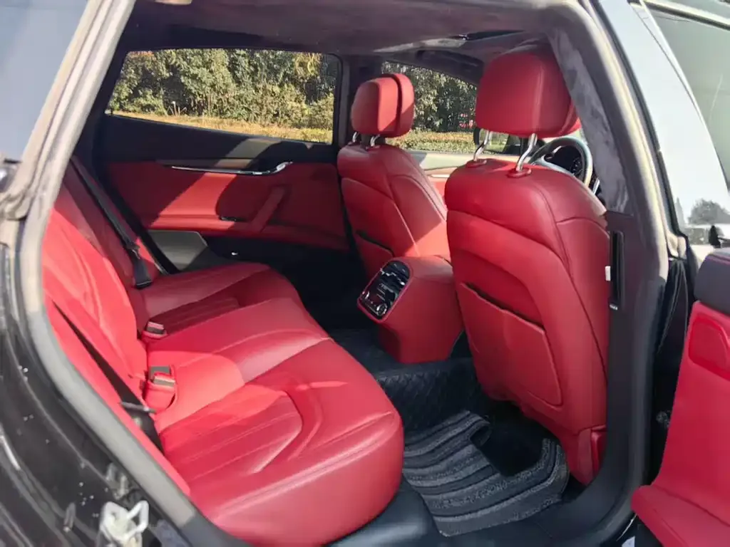 Maserati Quattroporte 2021 из CN, фото 2
