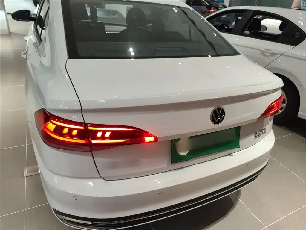 Volkswagen Bora 2024 из CN, фото 8
