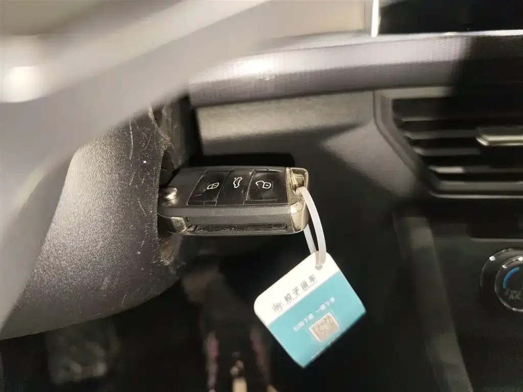 Volkswagen Bora 2024 из CN, фото 3