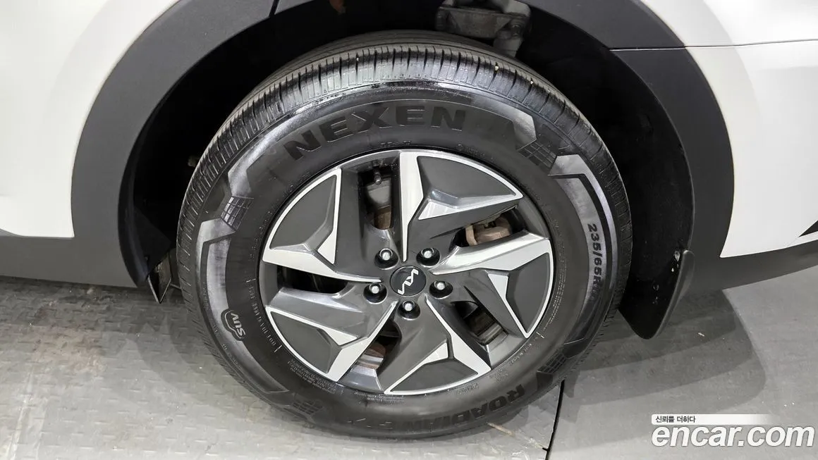 Kia Sorento — фото 6