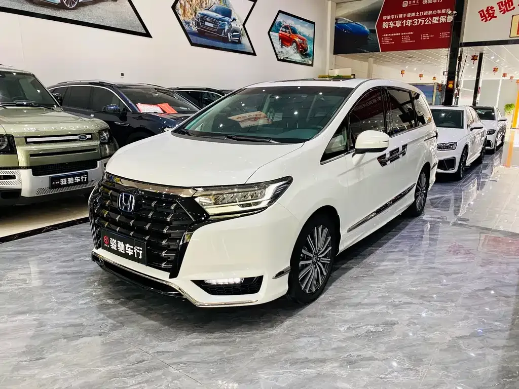 Honda Elysion 2023 из CN, фото 1