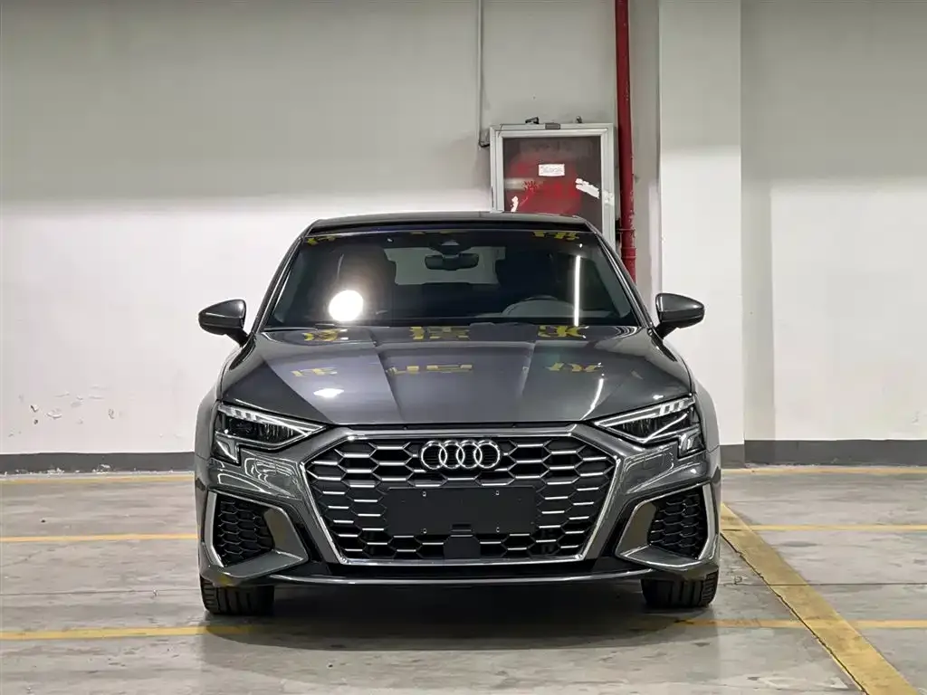 Audi A3 2023 из CN, фото 3