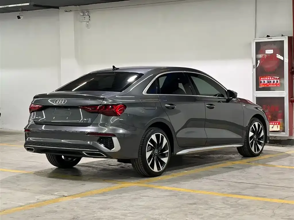 Audi A3 2023 из CN, фото 9