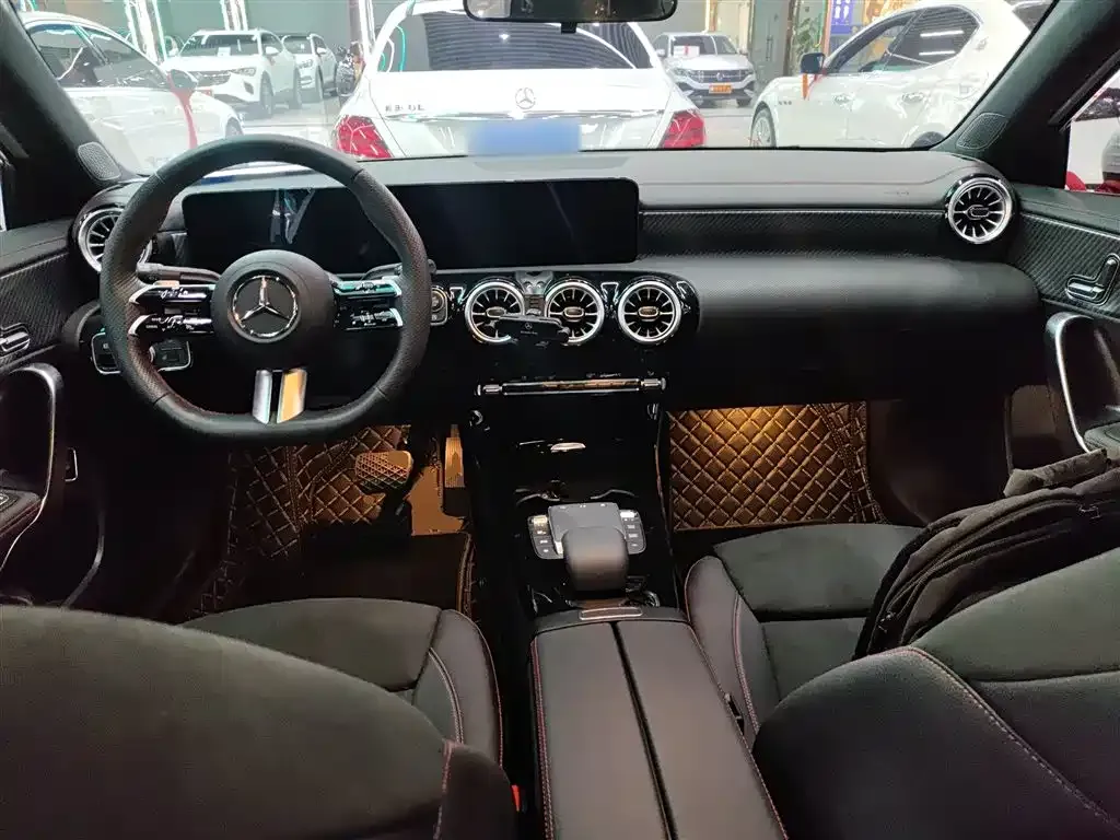 Mercedes-Benz A-Class 2024 из CN, фото 10