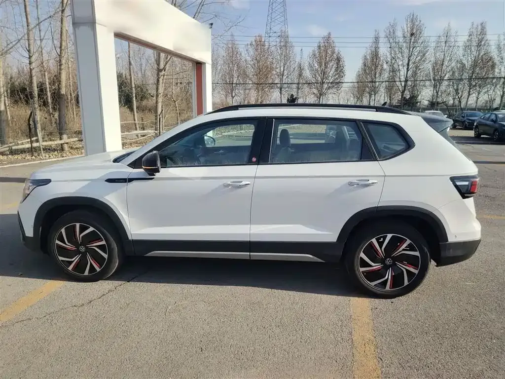Volkswagen Tharu 2024 из CN, фото 9