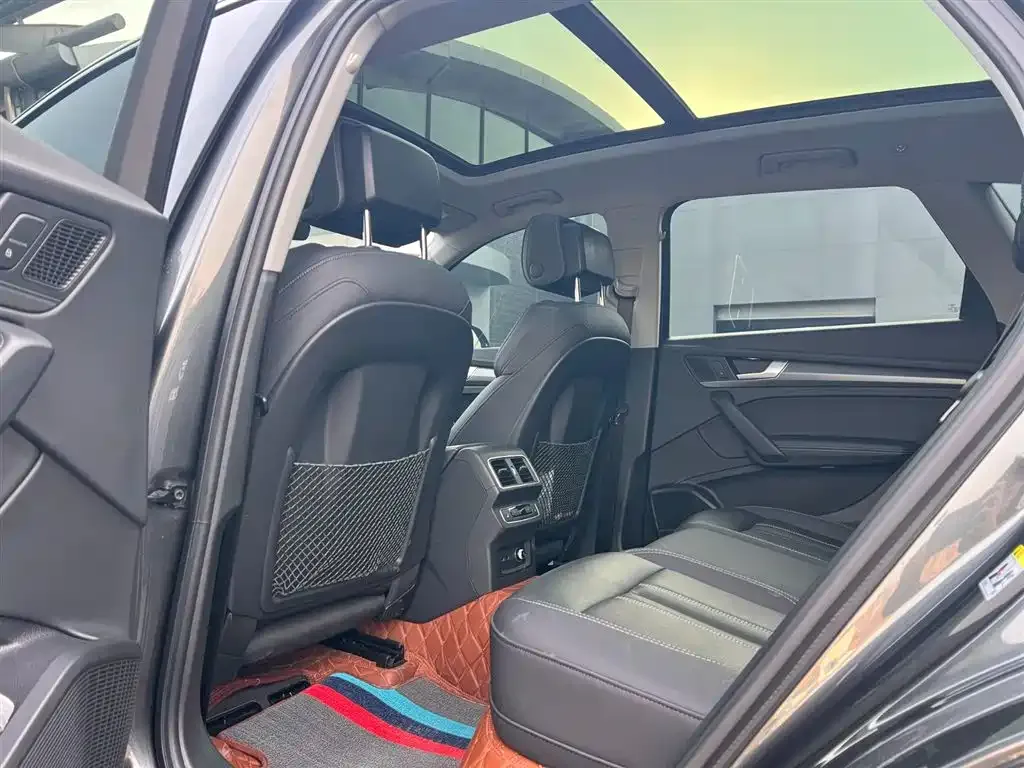 Audi Q5L 2023 из CN, фото 4