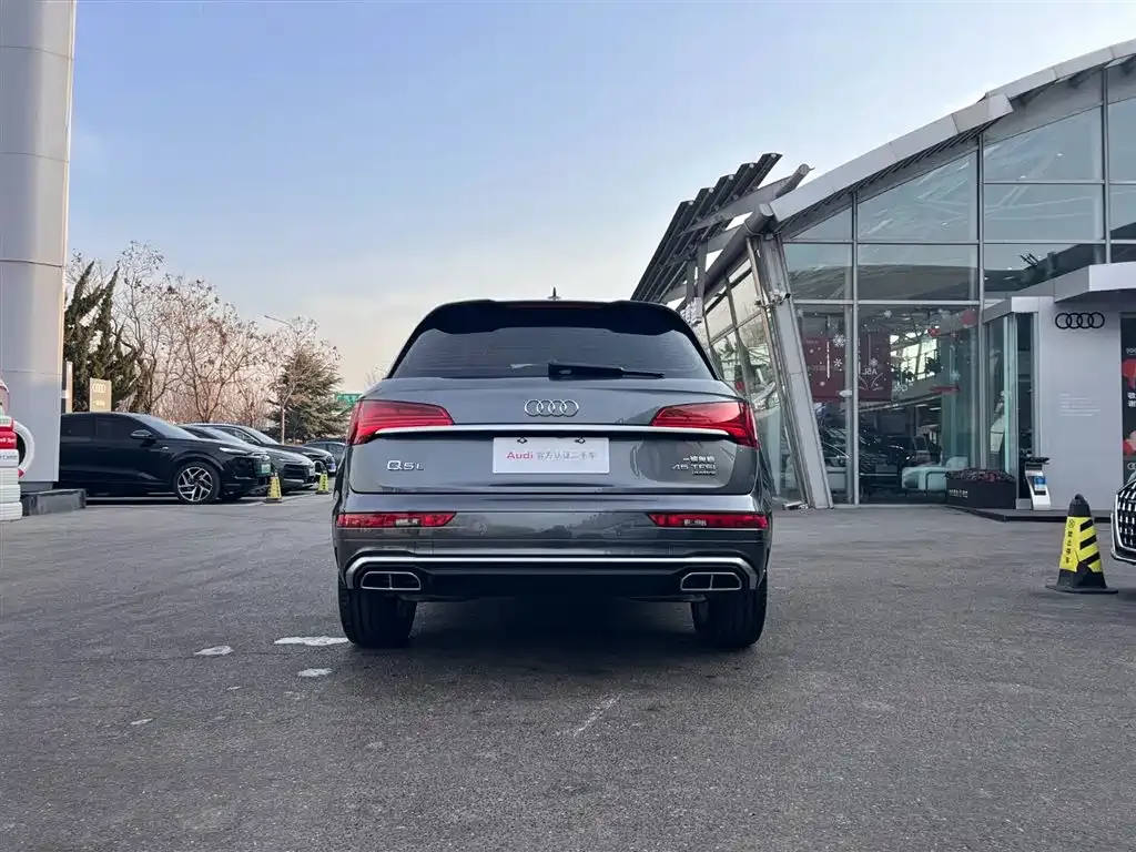 Audi Q5L 2023 из CN, фото 10