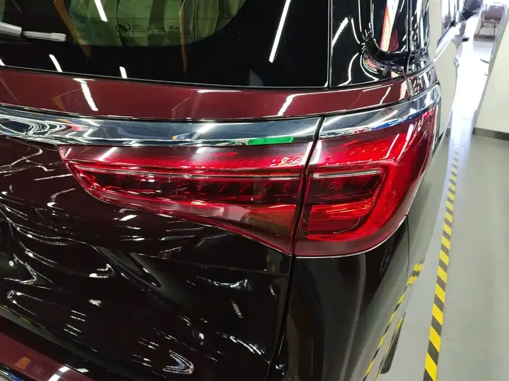Buick GL8 2021 из CN, фото 3