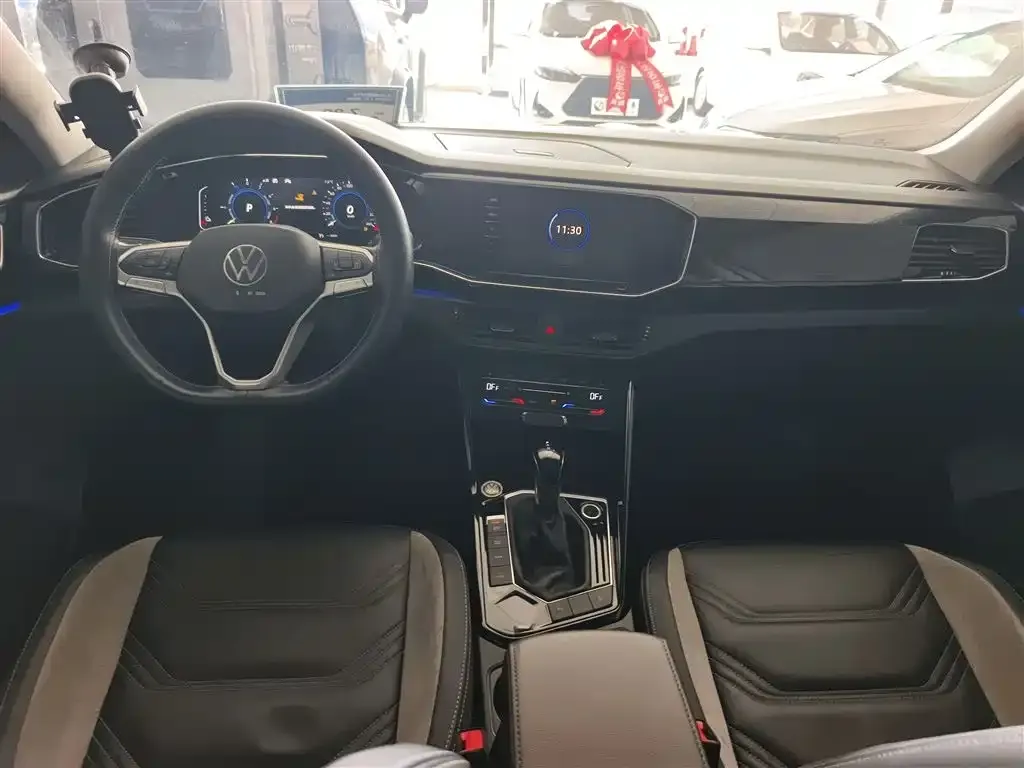 Volkswagen GTE PHEV 2021 из CN, фото 2