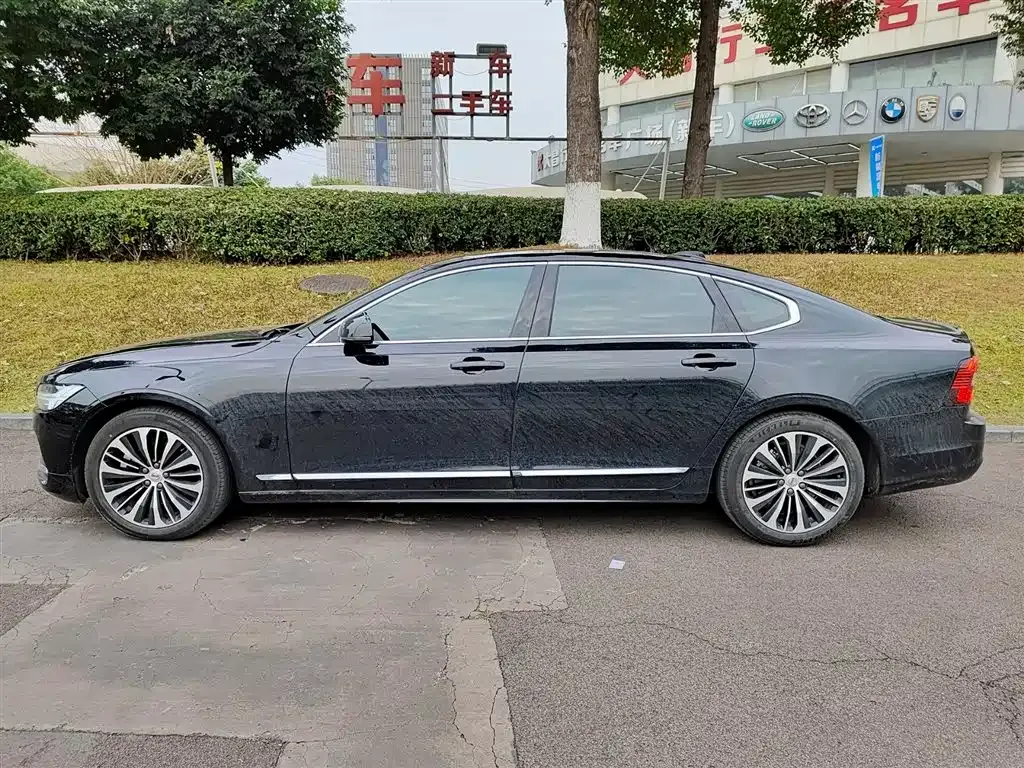 Volvo S90 2024 из CN, фото 5