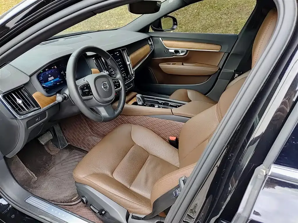 Volvo S90 2024 из CN, фото 6