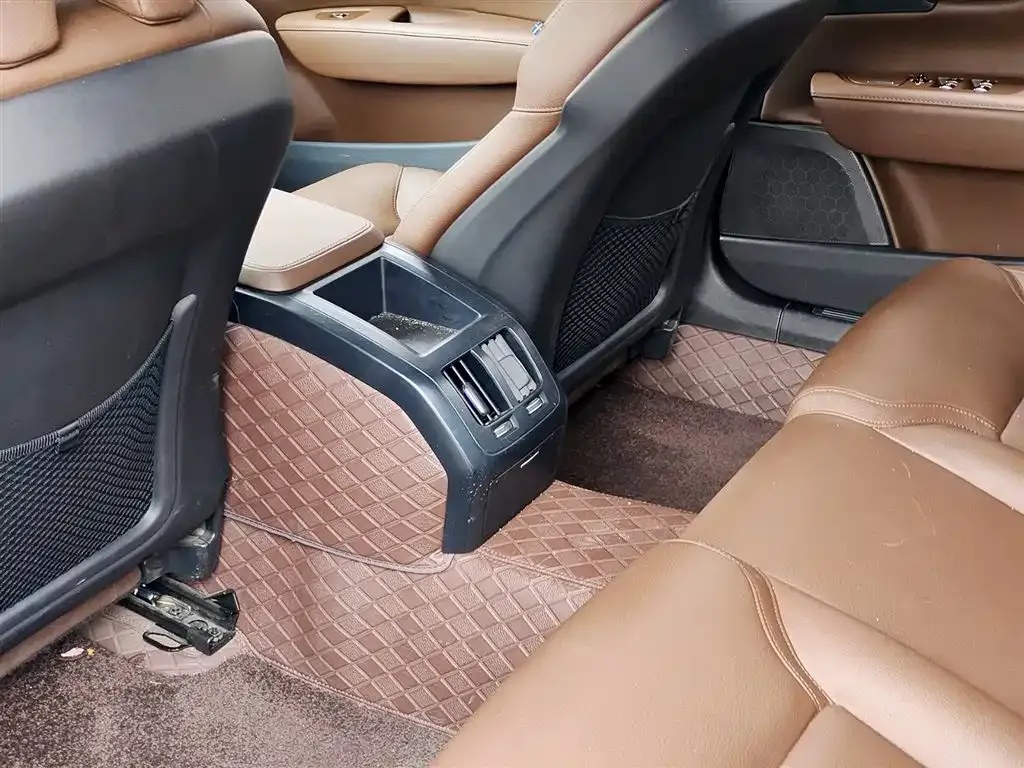 Volvo S90 2024 из CN, фото 3