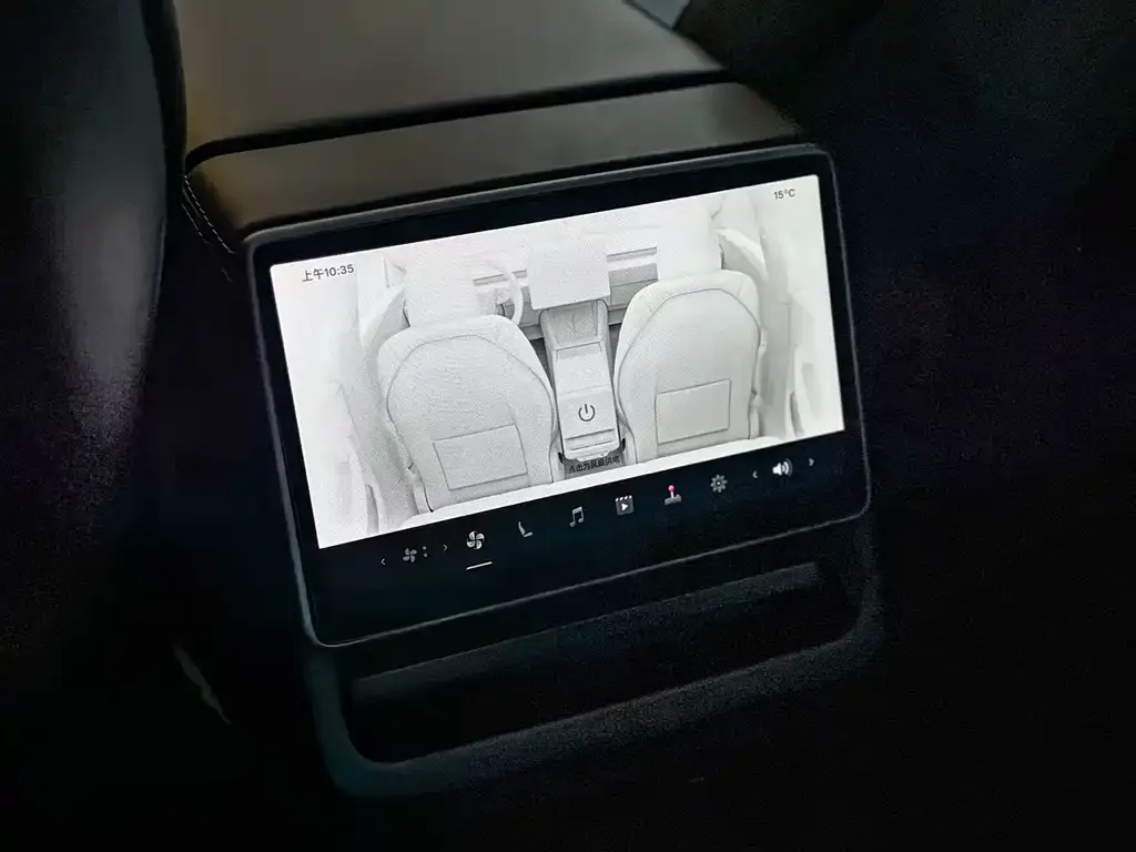 Tesla Model 3 — фото 6