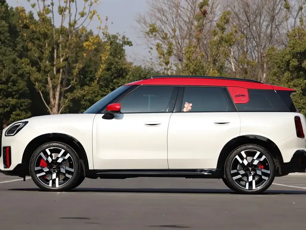 MINI Countryman JCW 2025 из CN, фото 3