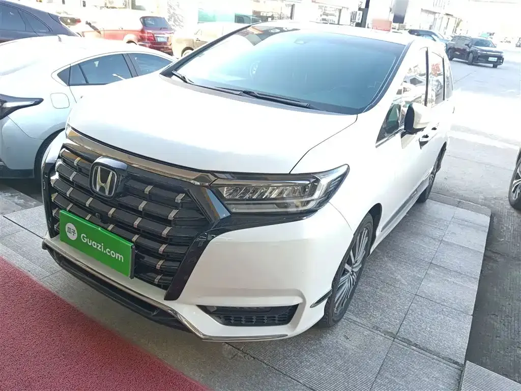 Honda Elysion 2023 из CN, фото 10