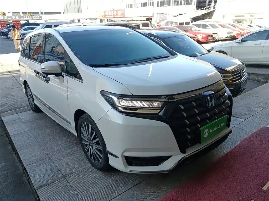 Honda Elysion 2023 из CN, фото 3