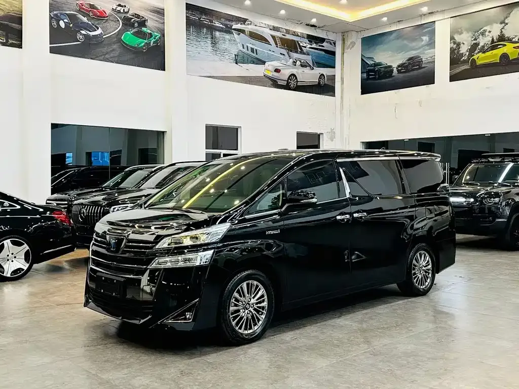 Toyota Vellfire 2023 из CN, фото 1