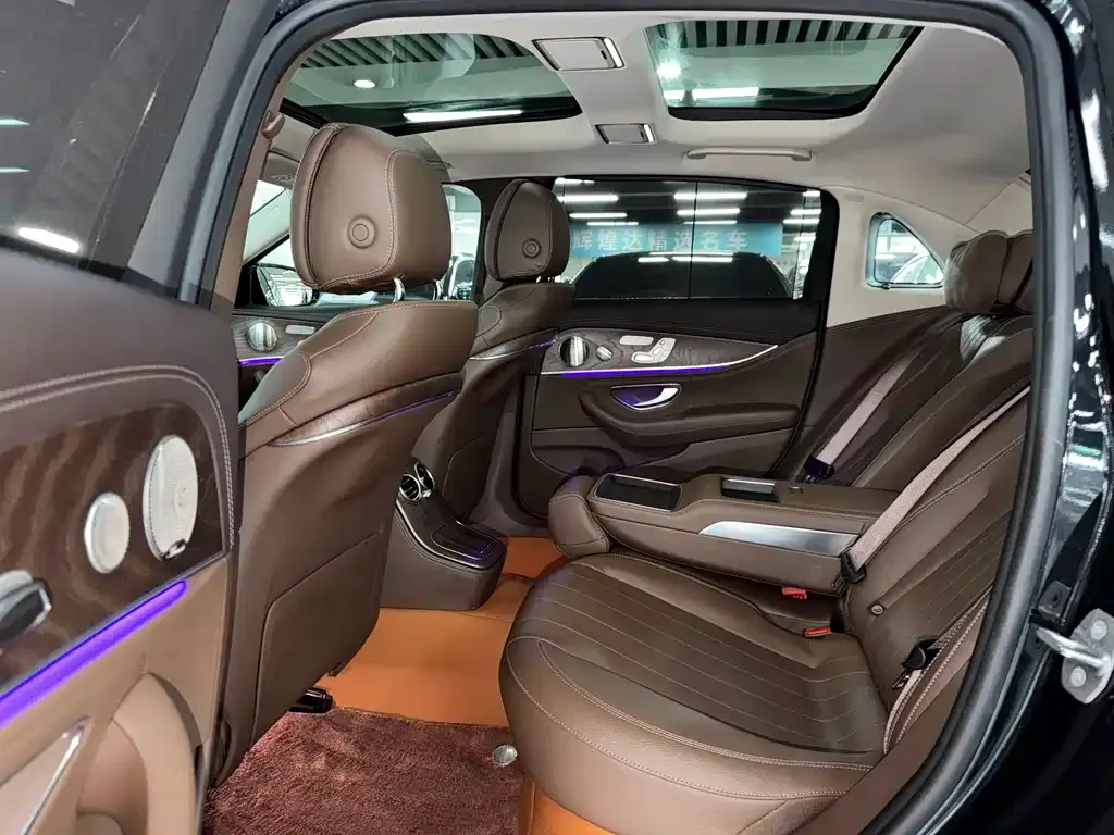 Mercedes-Benz E-Class 2022 из CN, фото 2
