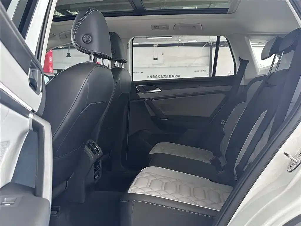 Volkswagen Tayron 2023 из CN, фото 2