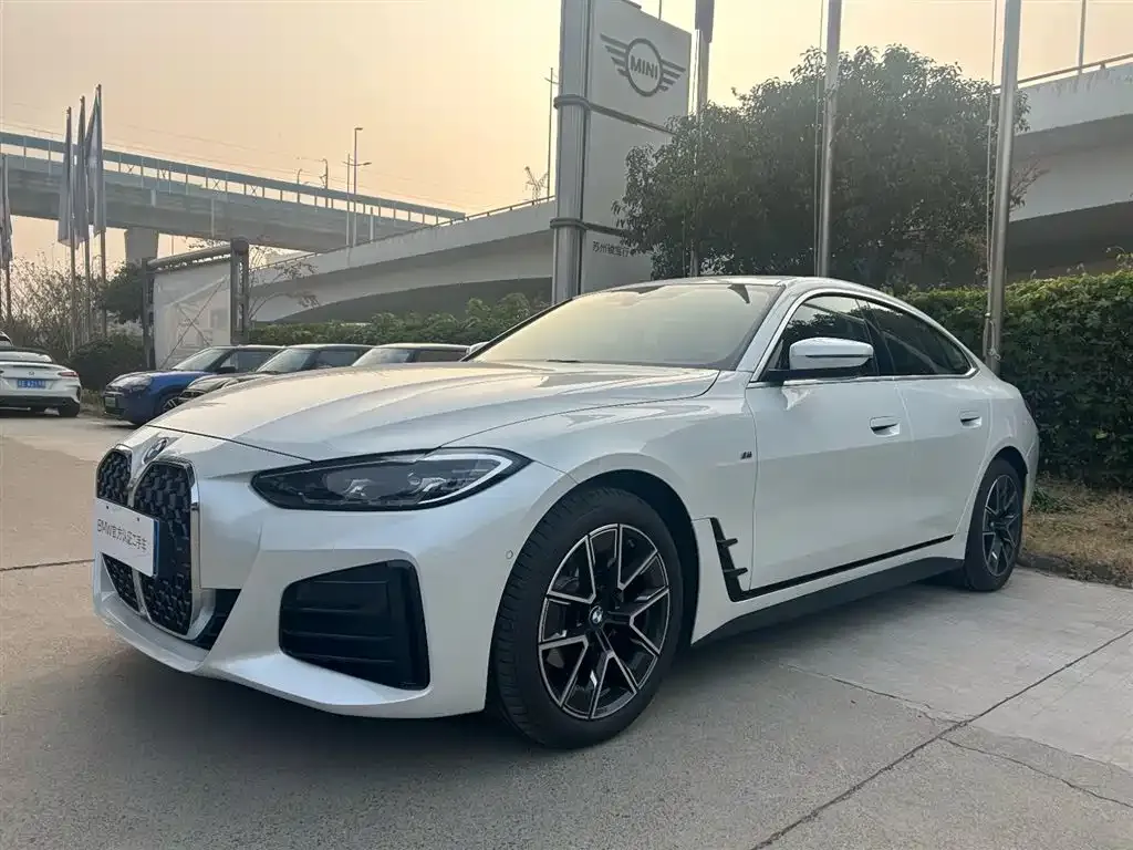 BMW 4 Series 2024 из CN, фото 1