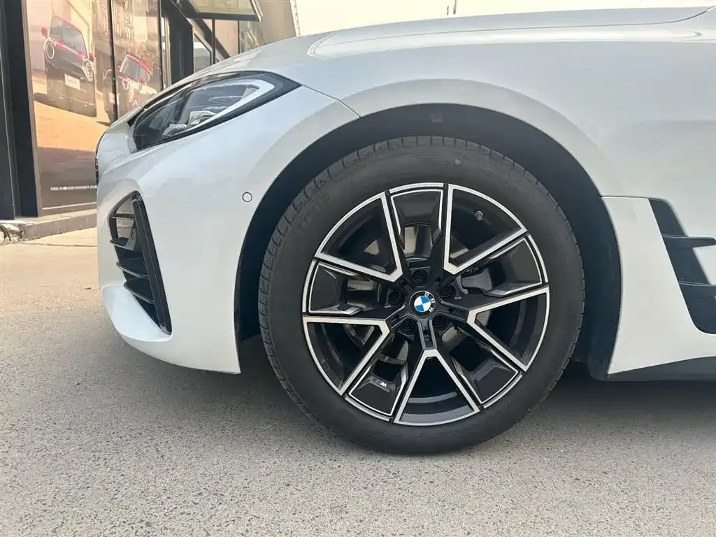 BMW 4 Series 2024 из CN, фото 9