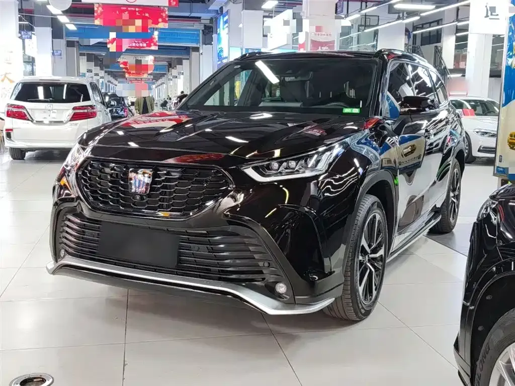 Toyota Crown Kluger 2021 из CN, фото 1