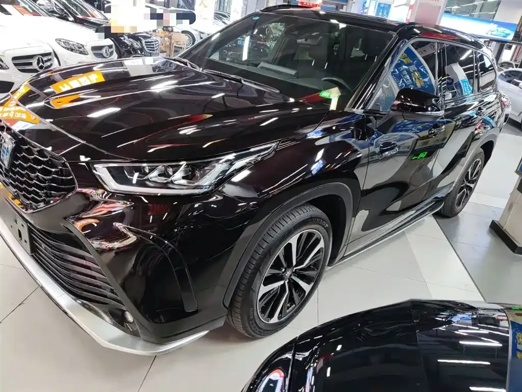 Toyota Crown Kluger 2021 из CN, фото 8
