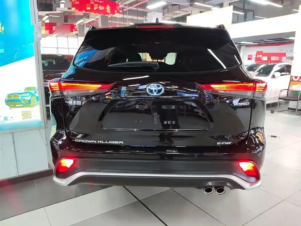 Toyota Crown Kluger 2021 из CN, фото 9