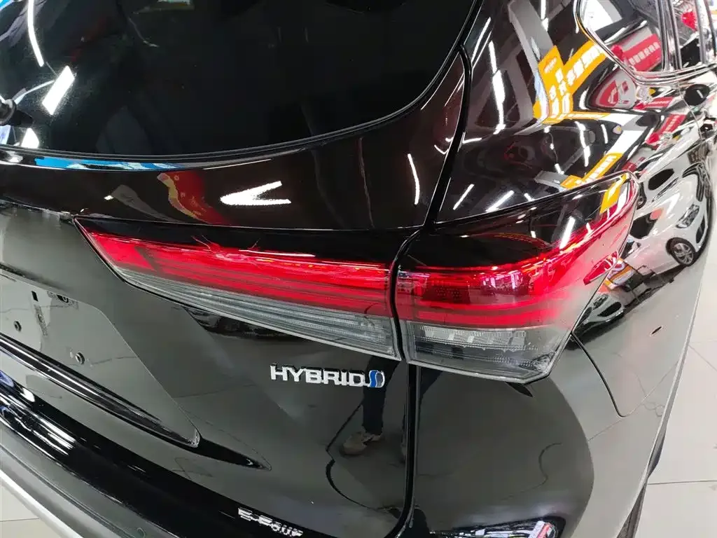 Toyota Crown Kluger 2021 из CN, фото 2