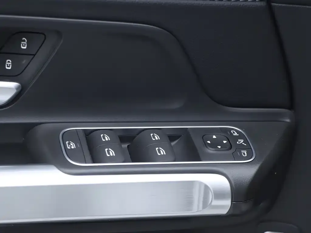 Mercedes-Benz GLB 2023 из CN, фото 5