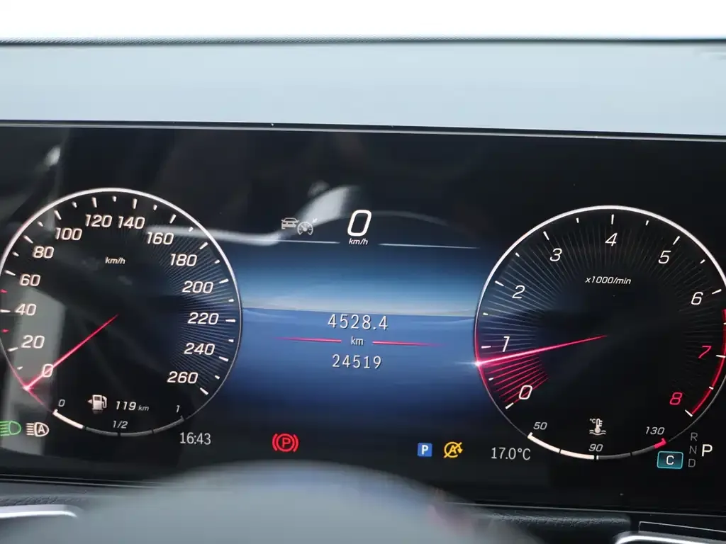 Mercedes-Benz GLB 2023 из CN, фото 10