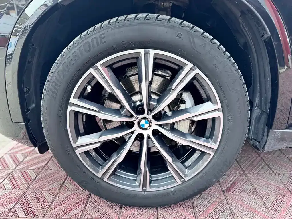 BMW X5 (Import) — фото 10