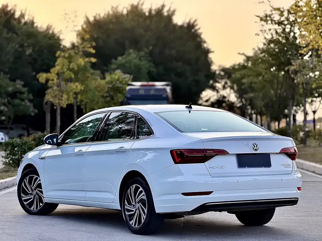 Volkswagen Sagitar 2022 из CN, фото 10