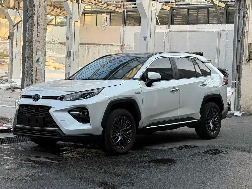 Toyota Wildlander 2023 из CN, фото 1
