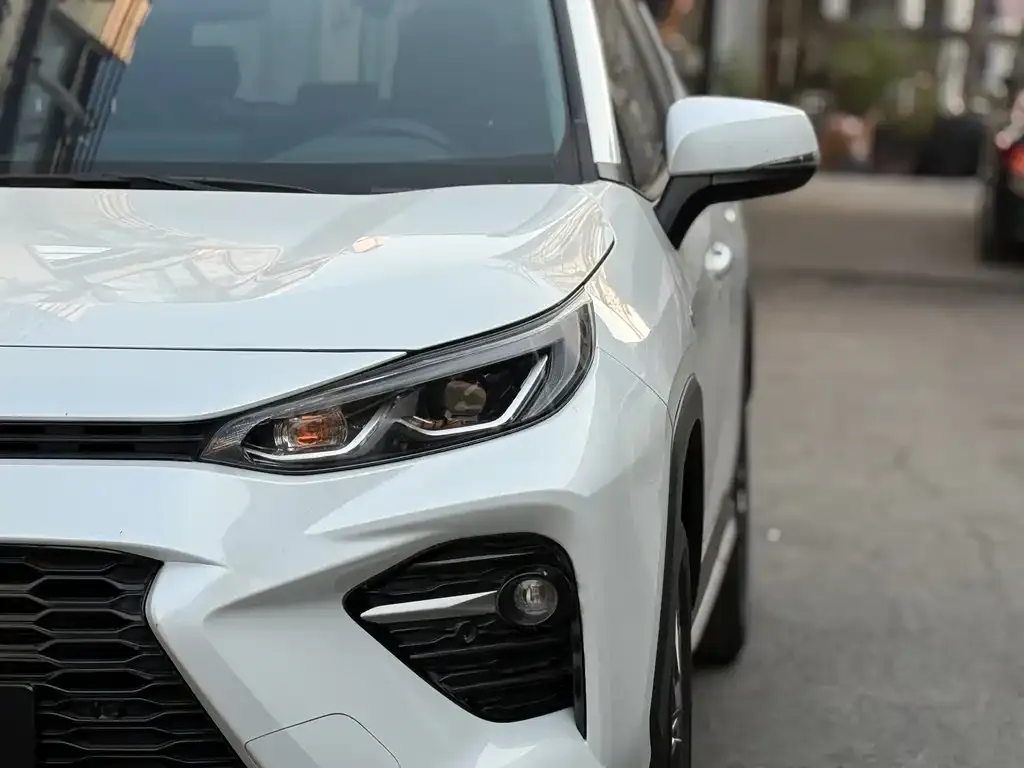 Toyota Wildlander 2023 из CN, фото 3