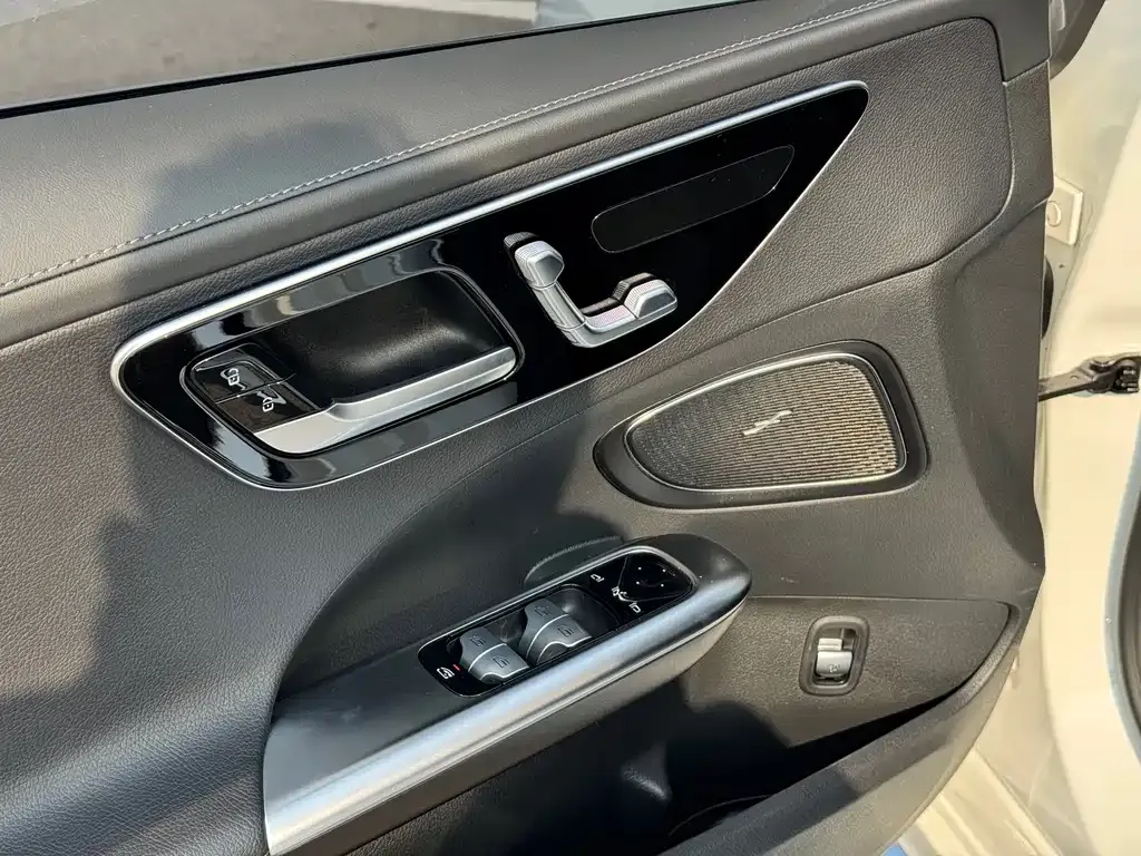 Mercedes-Benz C-Class 2023 из CN, фото 9