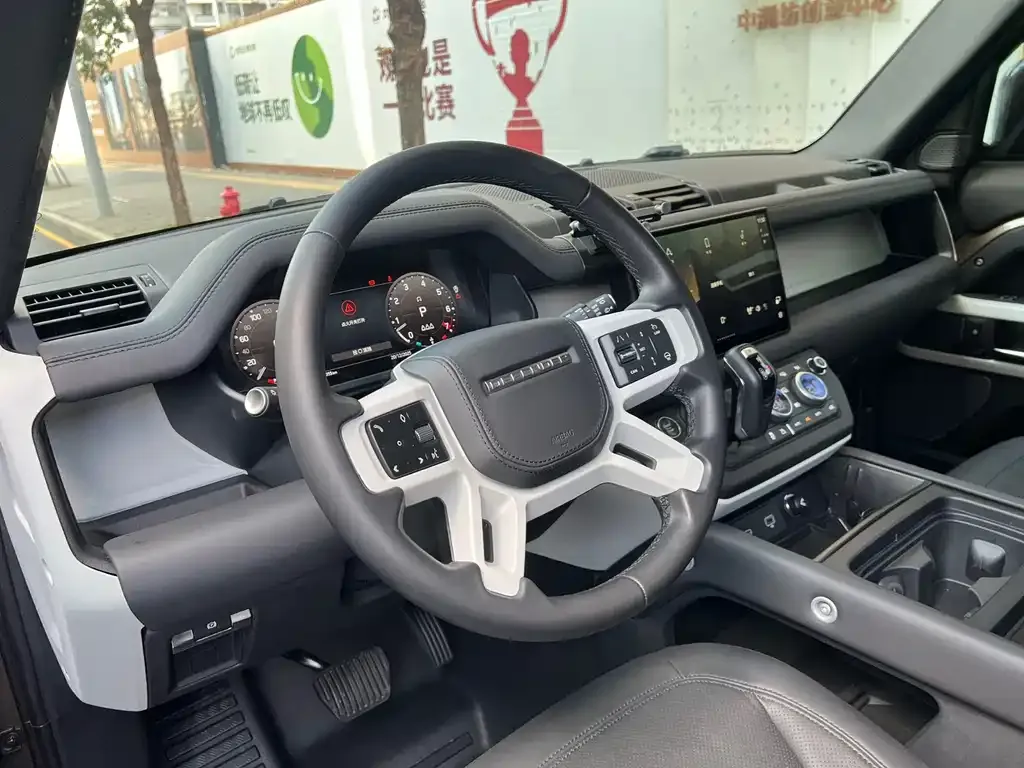 Land Rover Defender — фото 9