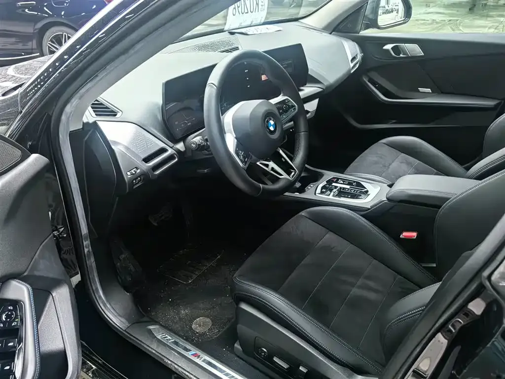 BMW 2 Series 2025 из CN, фото 2