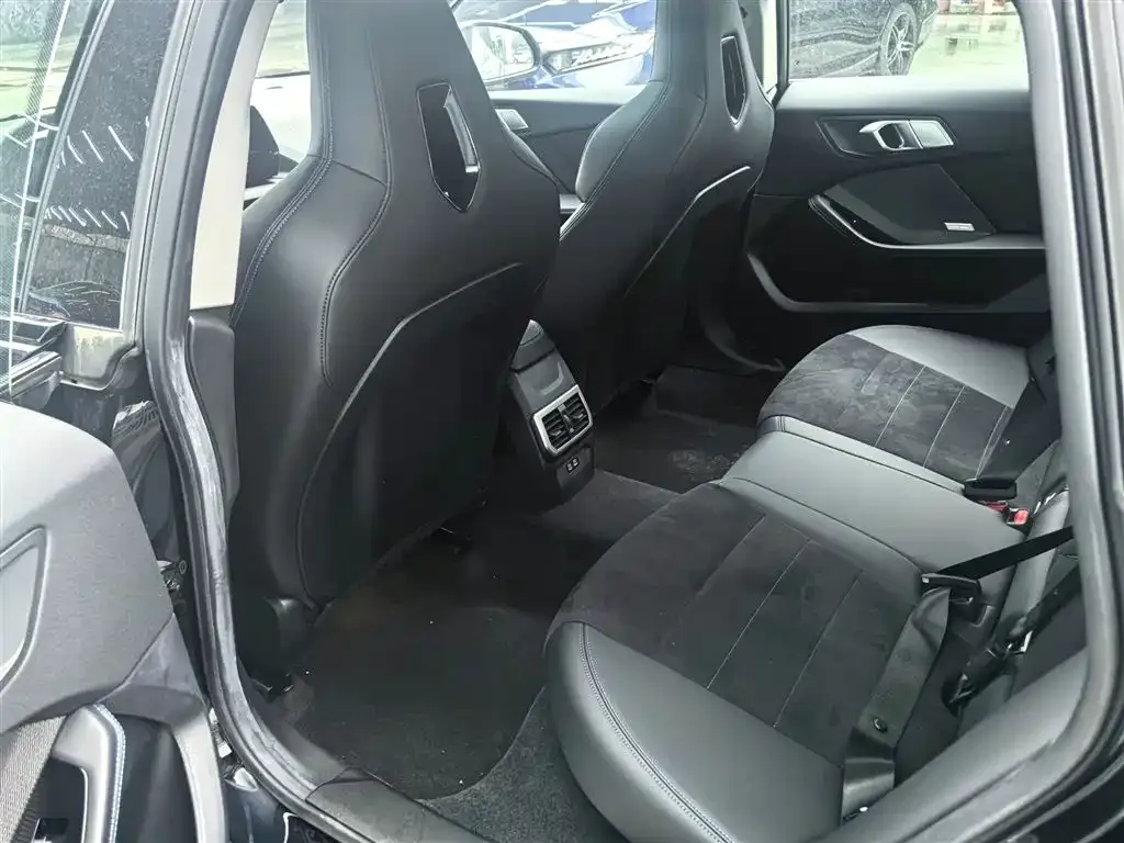BMW 2 Series 2025 из CN, фото 3