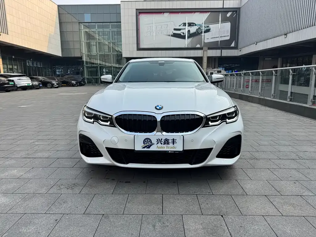 BMW 3 Series 2022 из CN, фото 9