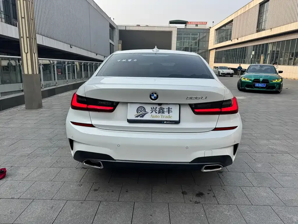 BMW 3 Series 2022 из CN, фото 3
