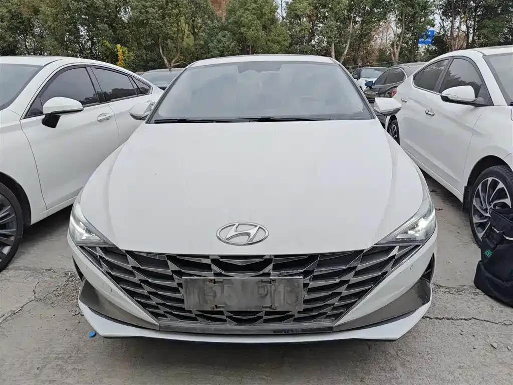 Hyundai Elantra 2022 из CN, фото 3