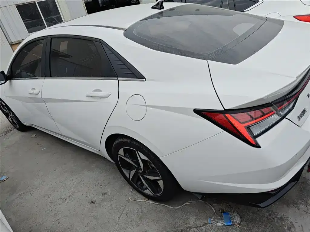 Hyundai Elantra 2022 из CN, фото 5