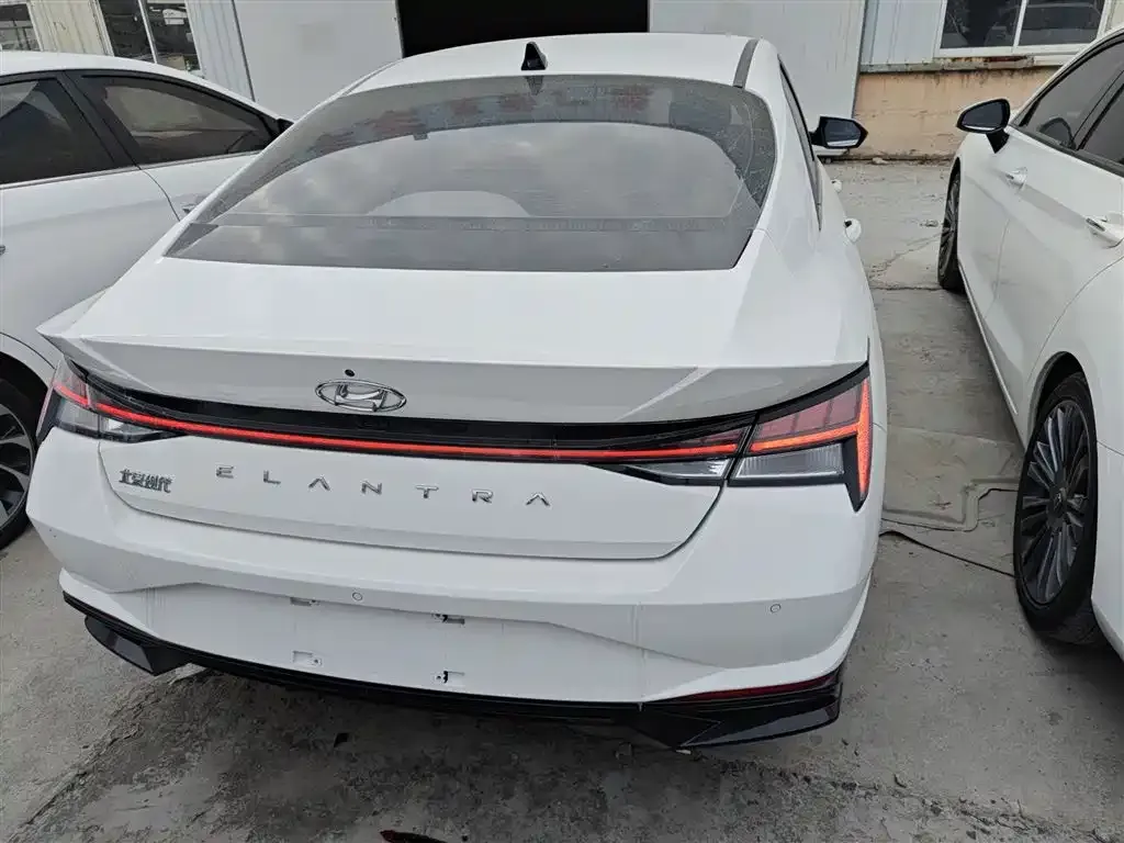 Hyundai Elantra 2022 из CN, фото 6