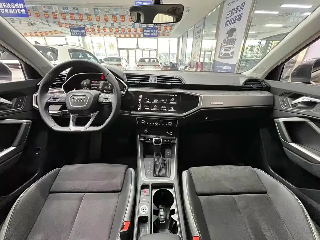 Audi Q3 2022 из CN, фото 8